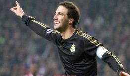 世俱杯直播-意甲球队球场产权归属结构与使用权分析